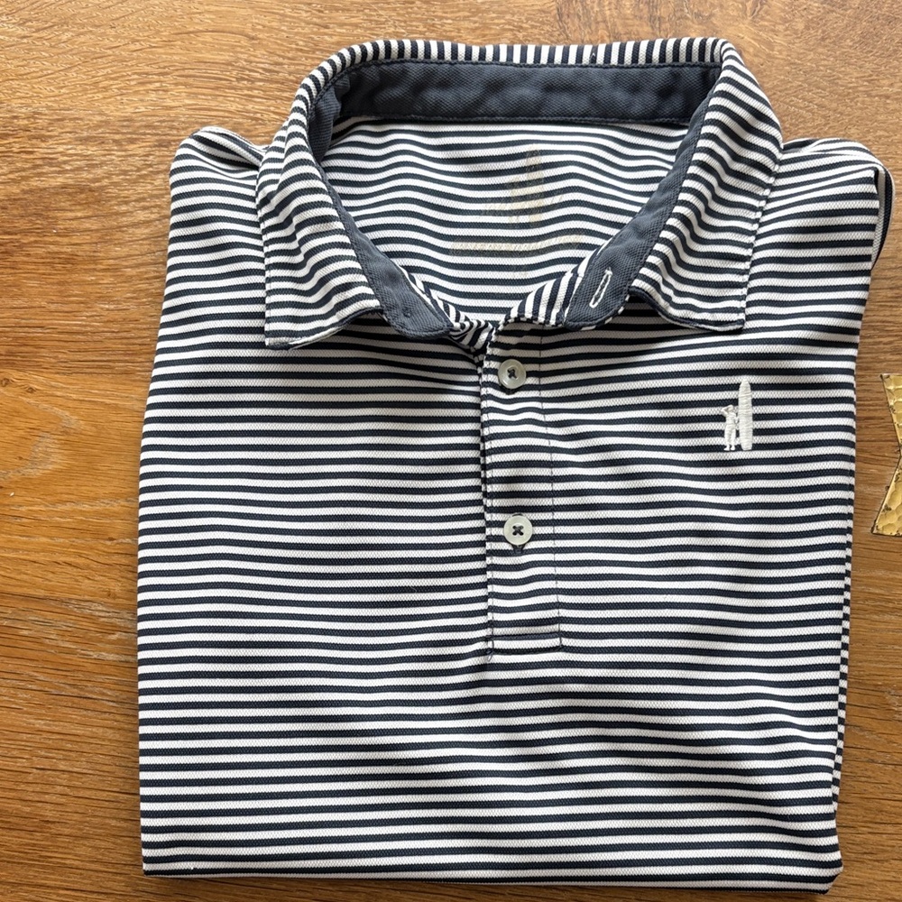 Johnnie-O striped prep formance shirt. Like new.